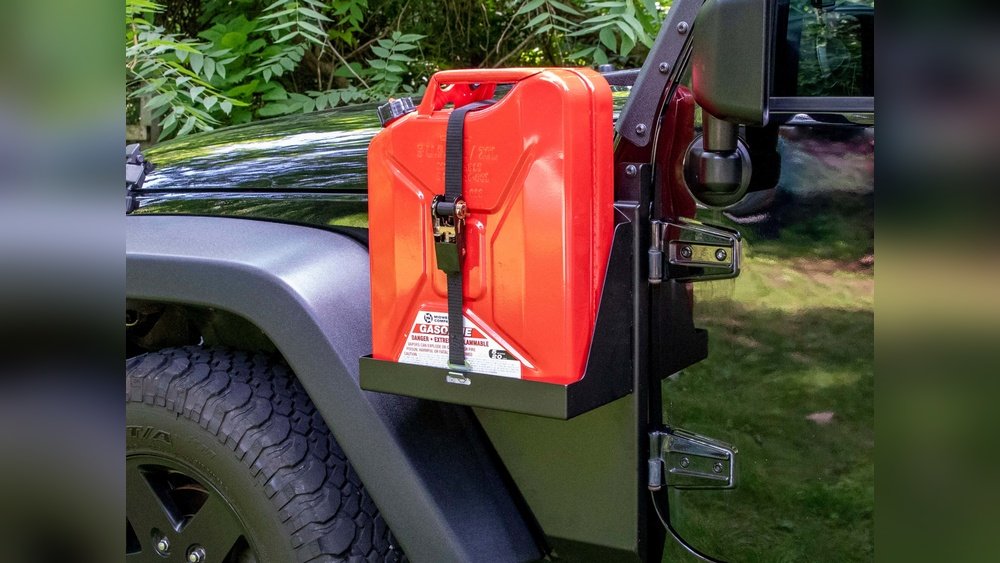 How to Mount Fuel Cans on Jeep Wrangler