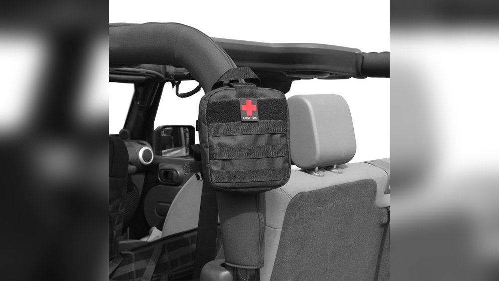 What to Put in a First Aid Kit for Jeep